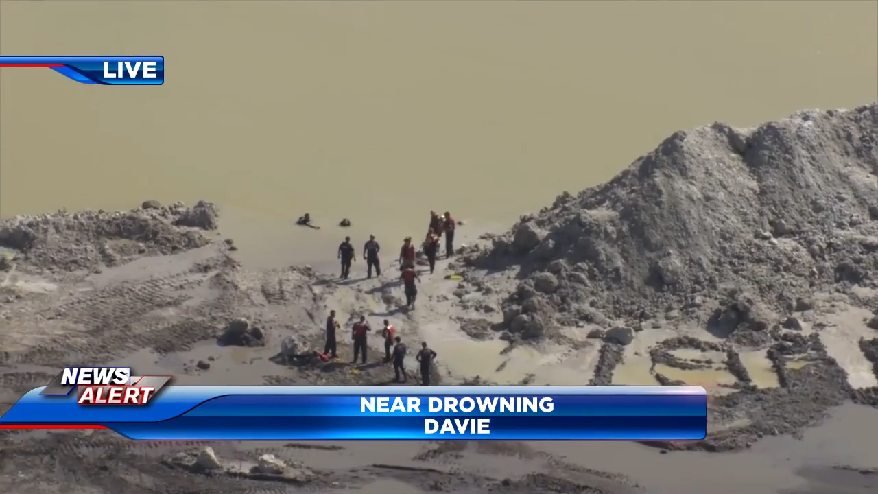 1 critical after near drowning involving submerged excavator at Davie construction site - WSVN 7News | Miami News, Weather, Sports