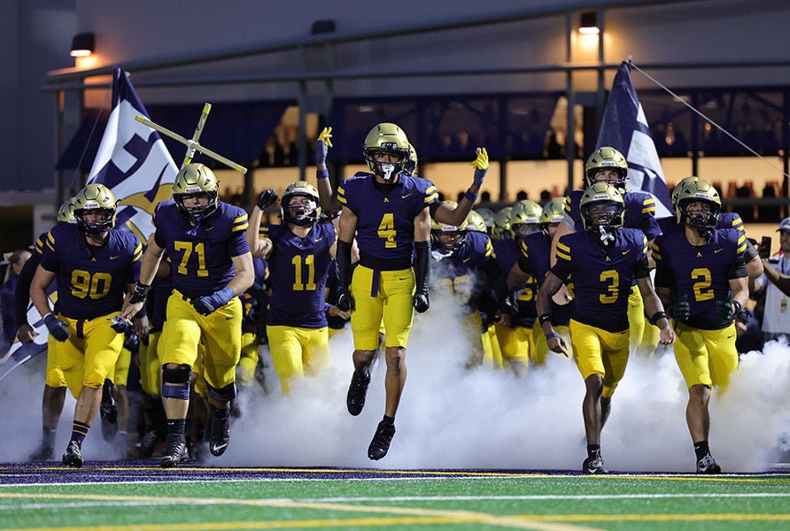 Ohio State commit Jaden Carey of St. Thomas Aquinas returned an interception for a touchdown in the Raiders' victory over DeSoto in the Broward County Showcase. (PHOTO: Jeff Klein)