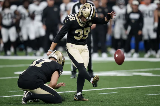 Aug 15, 2026; New Orleans, Louisiana, USA; New Orleans Saints kicker Charlie Smyth (39) makes an extra point during the second quarter against the Jacksonville Jaguars at Caesars Superdome. Mandatory Credit: Matthew Hinton-Imagn Images
