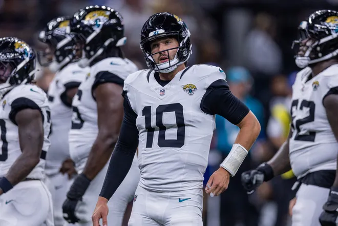 Aug 15, 2026; New Orleans, Louisiana, USA; Jacksonville Jaguars quarterback Carter Bradley (10) looks on against New Orleans Saints during the second half at Caesars Superdome. Mandatory Credit: Stephen Lew-Imagn Images