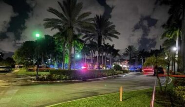 Florida deputies shoot and kill teen who tried to stab his father