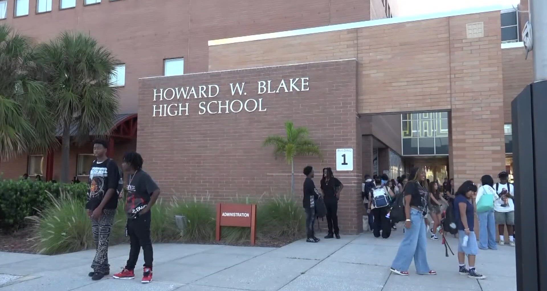 Tampa Bay area students begin heading back to school