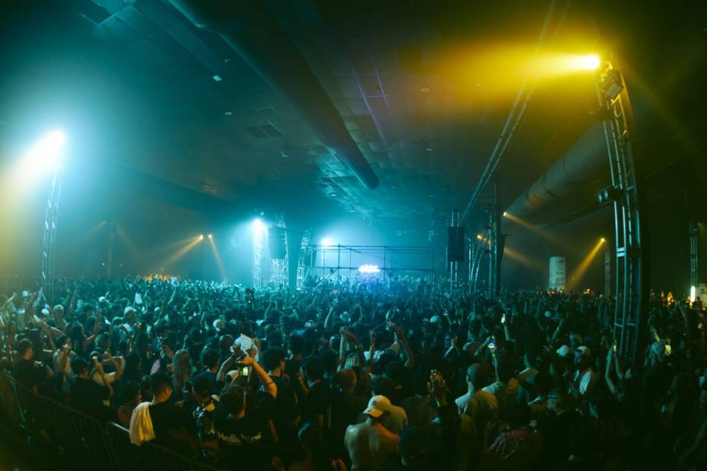 Andrew Music Club crowd