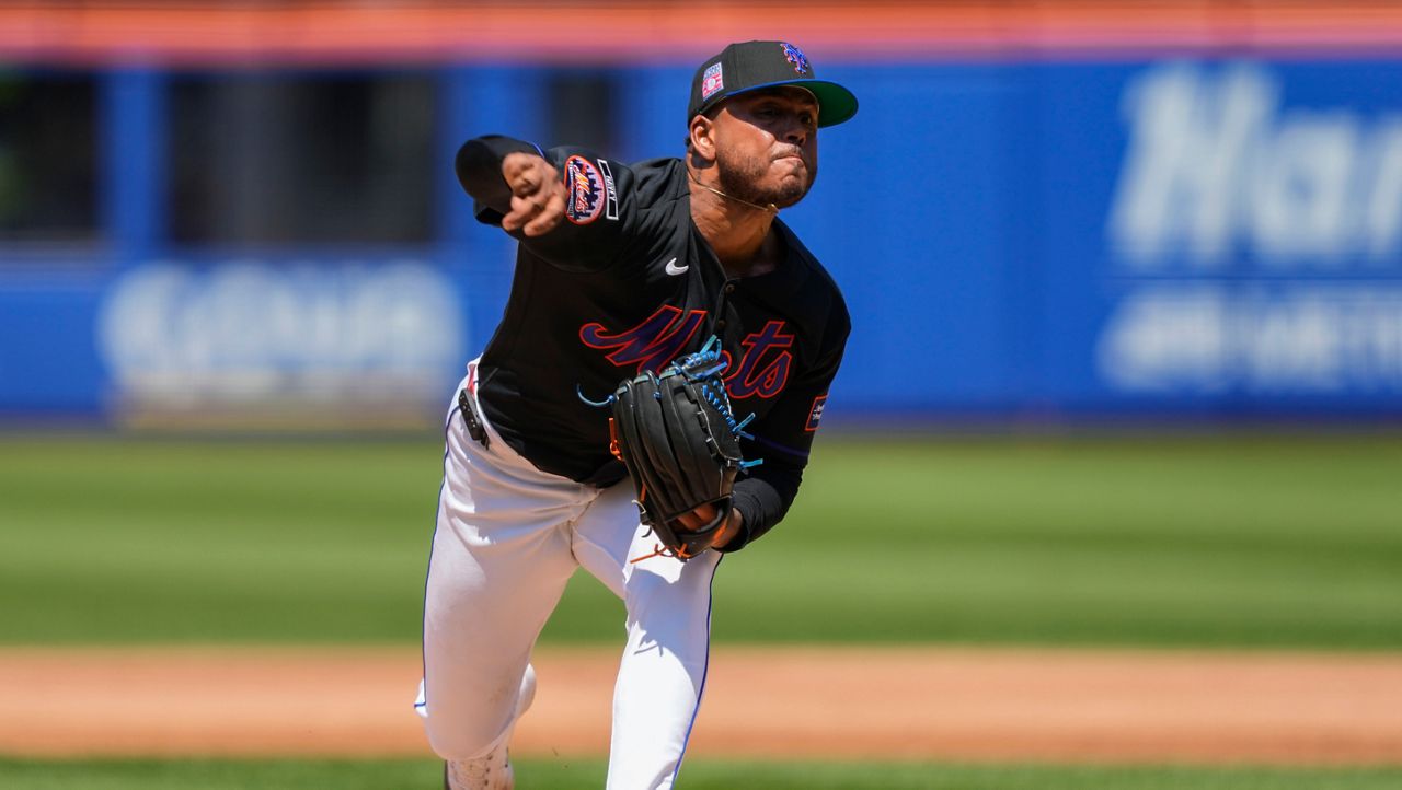 New York Mets pitcher Freddy Peralta throws during the second inning of a baseball game against the Los Angeles Dodgers, Sunday, July 26, 2026, in New York. (AP Photo/Yuki Iwamura)