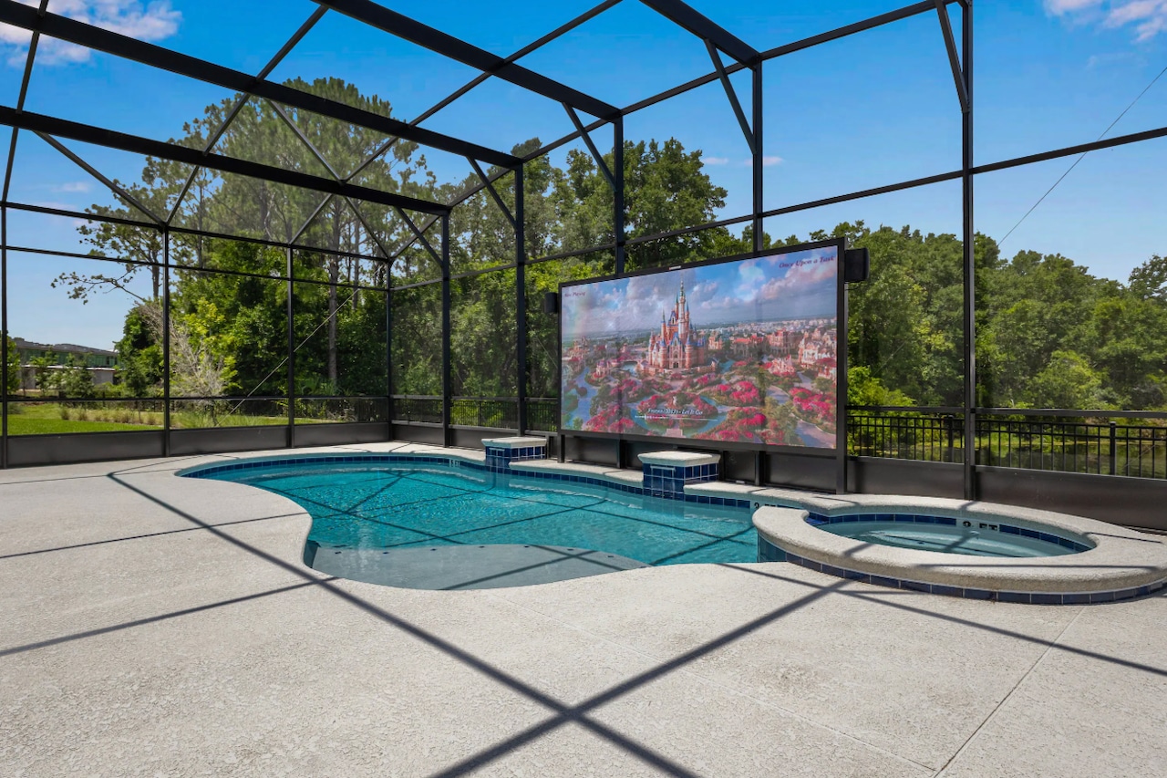 Disney Airbnbs with pools