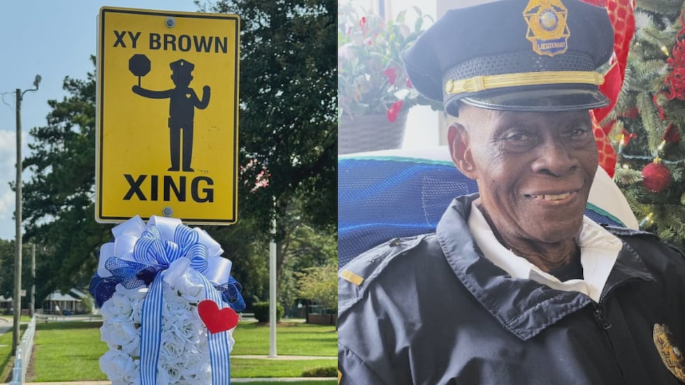XY Brown memorial sign