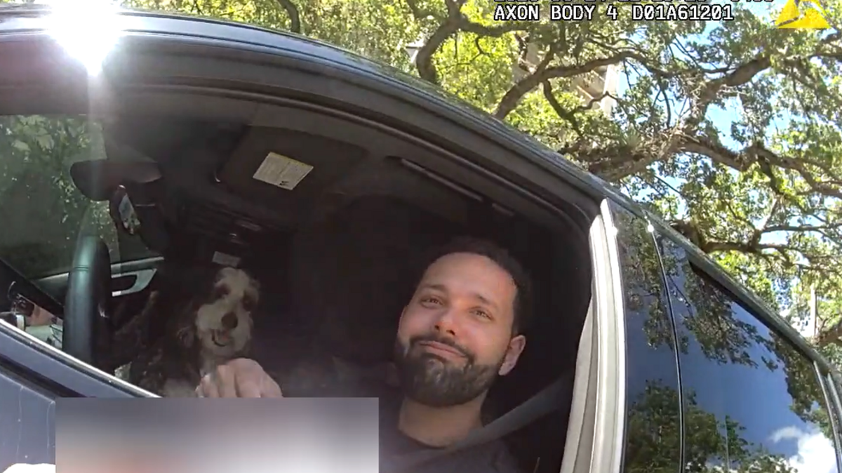Calvo pleads not guilty to police-light, illegal-turn citations