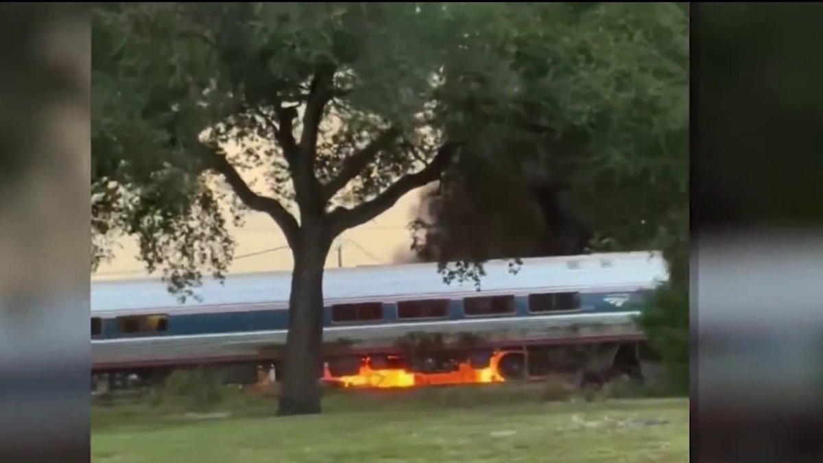 Car catches on fire after Amtrak train collision in Fort Lauderdale – NBC 6 South Florida