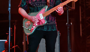Modest Mouse sidelines guitarist 