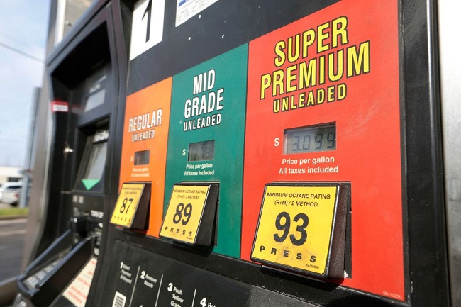 Gas Price Average Dips Under $4 in Florida – Tallahassee Reports