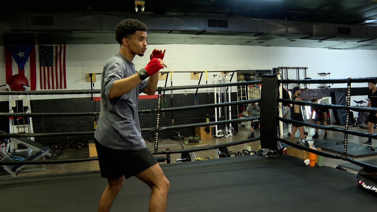 Orlando boxer Geo Lopez prepares for return to the ring