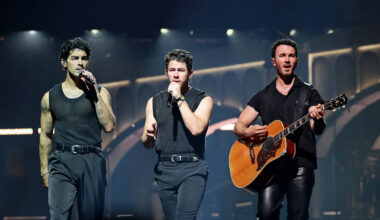 Jonas Brothers’ nostalgic 'The Burning Up Tour All Over Again' is headed to Miami for one night only