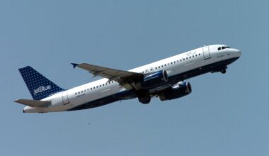 JetBlue trespasser caught sleeping on plane, Broward deputies say – NBC 6 South Florida