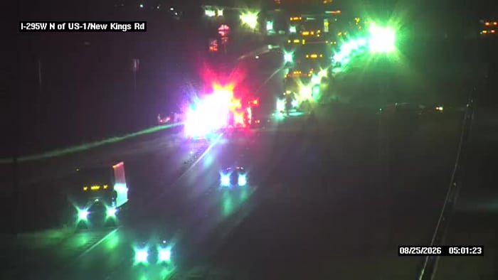 Crash with injuries blocks part of I-295 North in Jacksonville