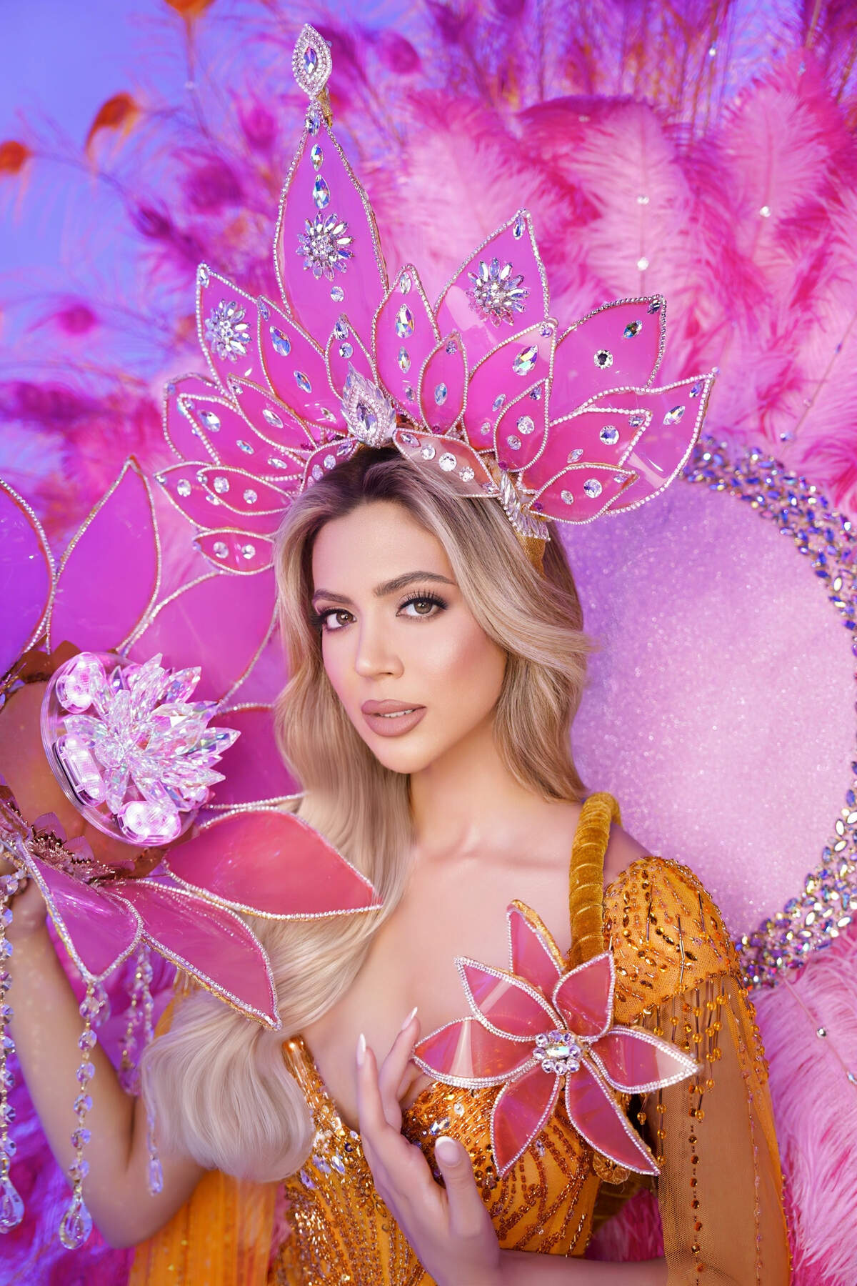 “A wildflower that grows in rocky soil despite adversity,” said Fernández regarding the inspiration for her costume.