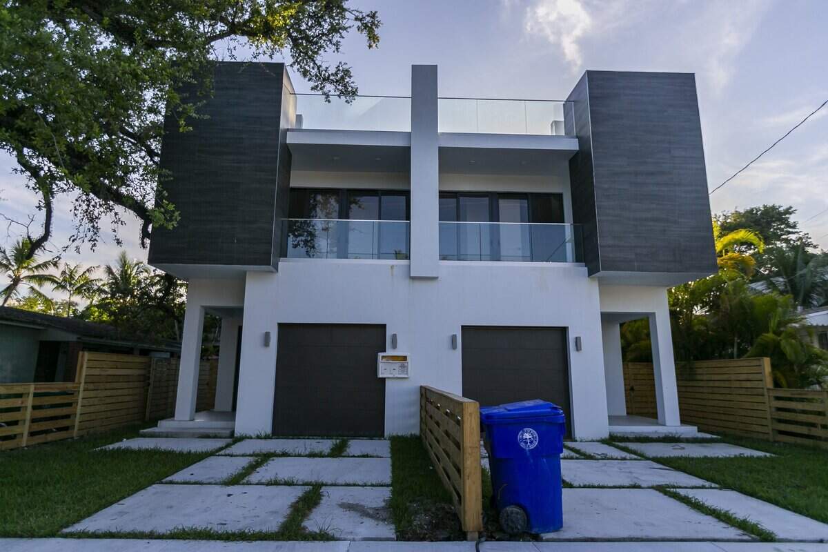 An outside view of a property located near the intersection of Elizabeth Street and Shipping Avenue in Coconut Grove in 2019. These so-called “sugar cube” homes are controversial in the Grove.