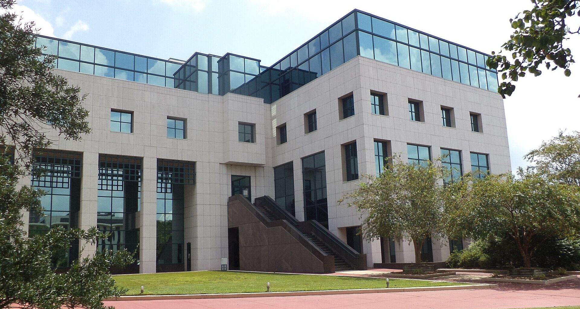 Judge orders rewrite of property tax amendment ballot language