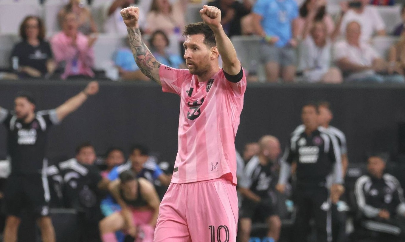 COACHING CAROUSEL: Messi, Miami get their 3rd coach, Gonzalez, this season