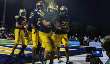 Aquinas crushes DeSoto to continue early season dominance