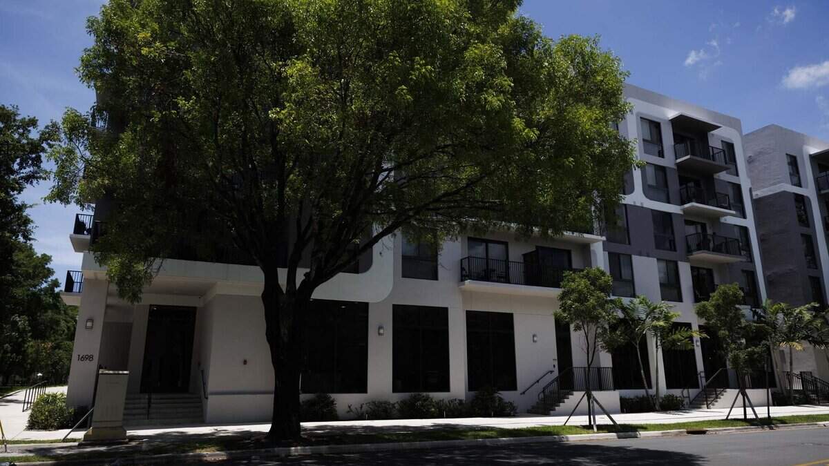 What are the laws protecting tenants when renting in Miami?