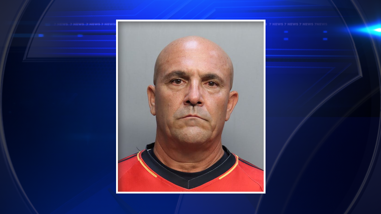 Man arrested after joking about grenade in luggage at MIA, deputies say - WSVN 7News | Miami News, Weather, Sports