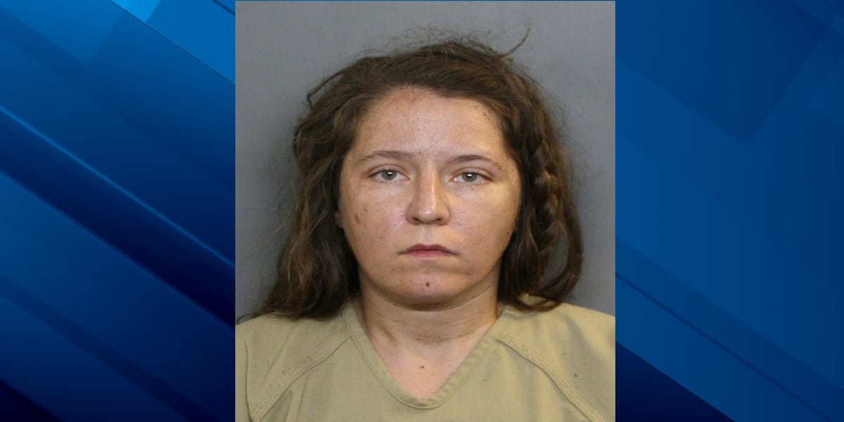 Woman charged with threatening Charlotte County deputy with a knife