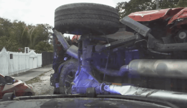 Dashcam shows kidnapping chase and rollover in NW Miami-Dade – NBC 6 South Florida