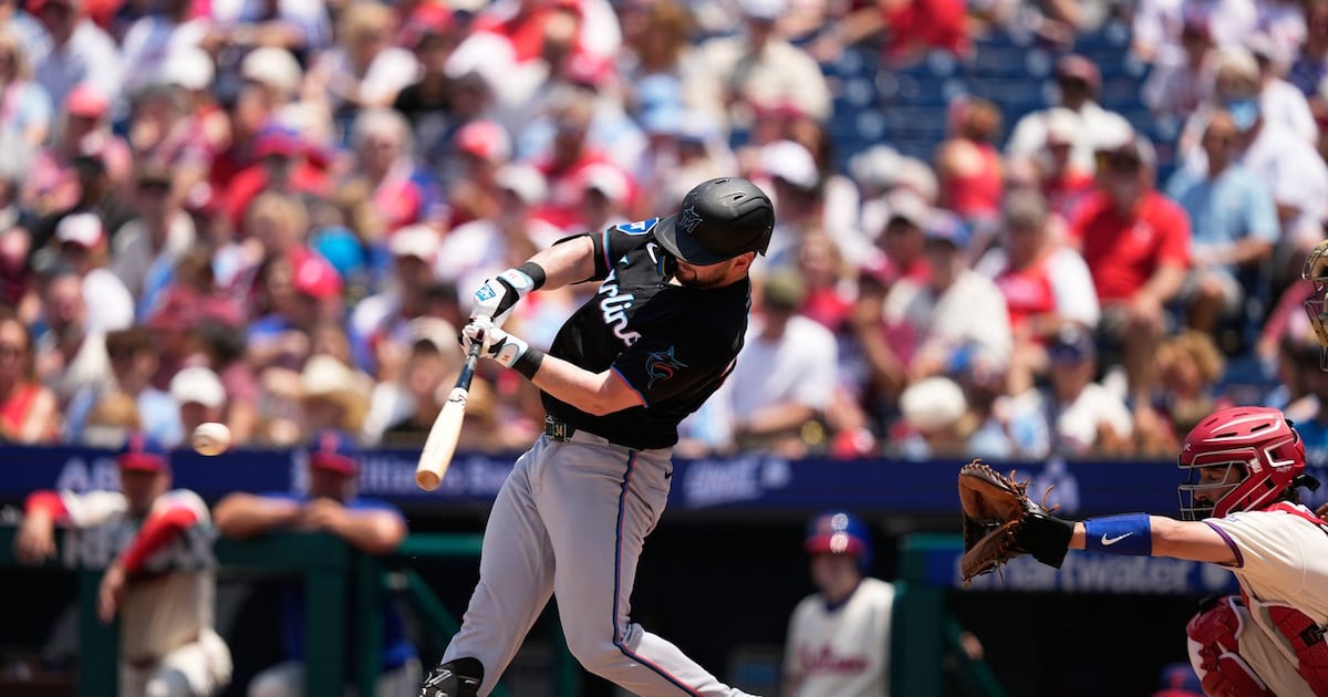 Tampa Bay Rays acquire C Liam Hicks from Miami Marlins