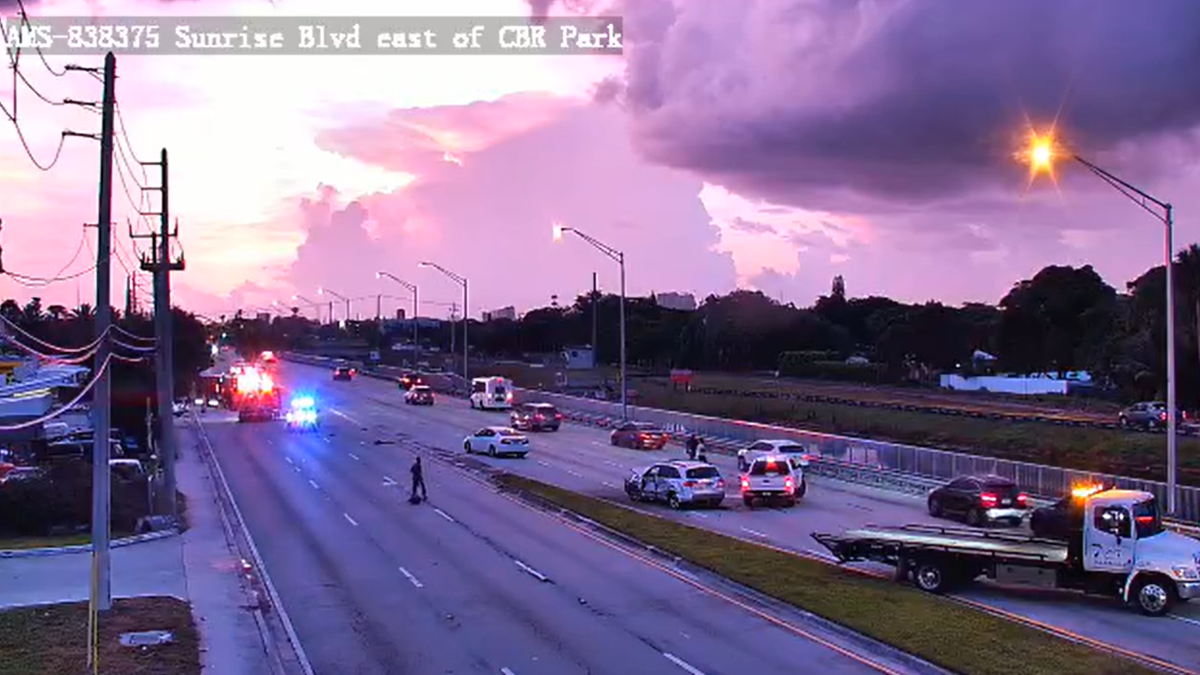 4 hurt in Lauderhill crash involving bicyclist and multiple vehicles, police say – NBC 6 South Florida