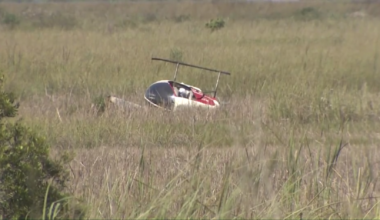Small helicopter carrying 2 people crashes west of U.S. 27, no injuries reported - WSVN 7News | Miami News, Weather, Sports