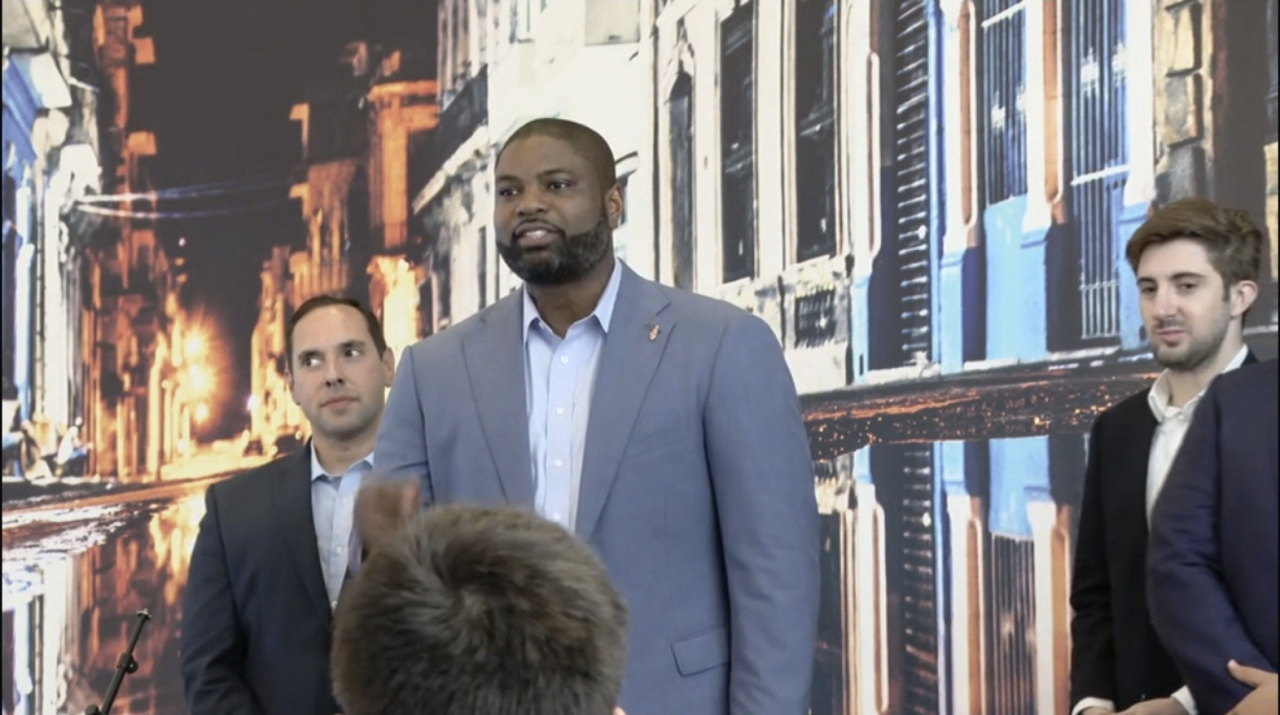 Florida GOP governor nominee Byron Donalds makes campaign stop with running mate in Doral - WSVN 7News | Miami News, Weather, Sports