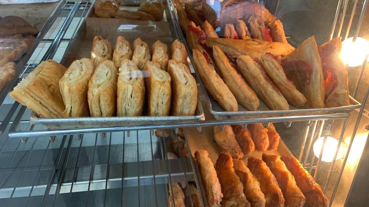 Bad pastelitos, croquetas, filth at Miami area bakery