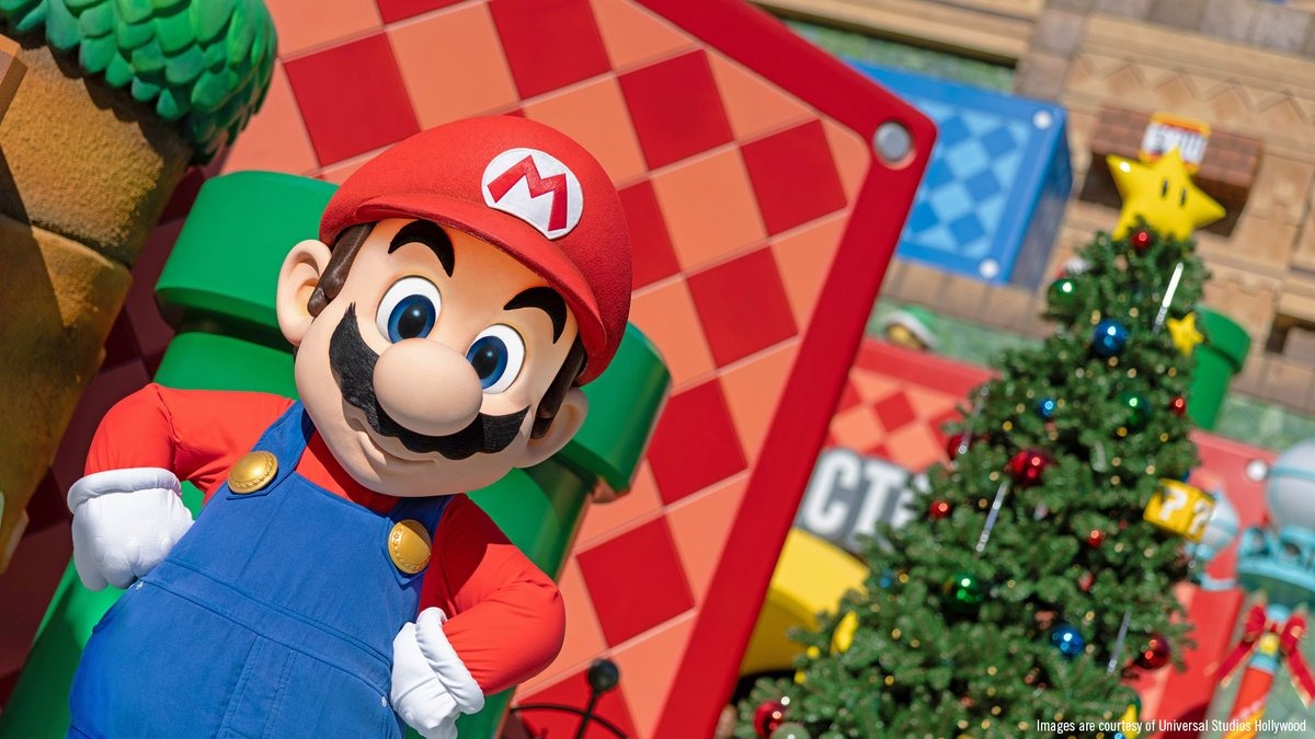 Christmas Decor Coming to Super Nintendo World and Isle of Berk at Epic Universe