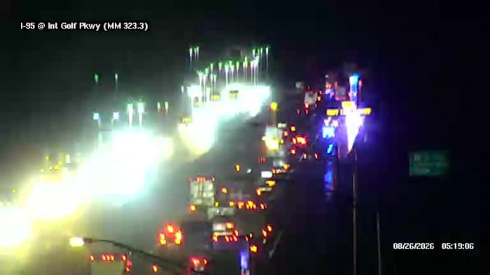 Crash with injuries blocks I-95 South near International Golf Parkway