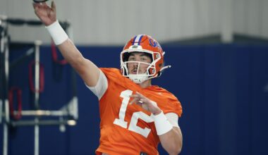 Florida Gators name Aaron Philo starting quarterback