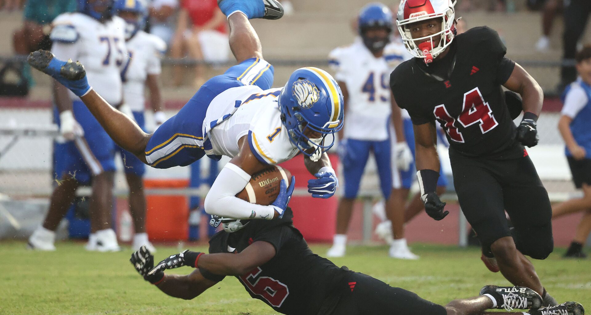 Pictures: Edgewater vs The First Academy Varsity Football – Orlando Sentinel