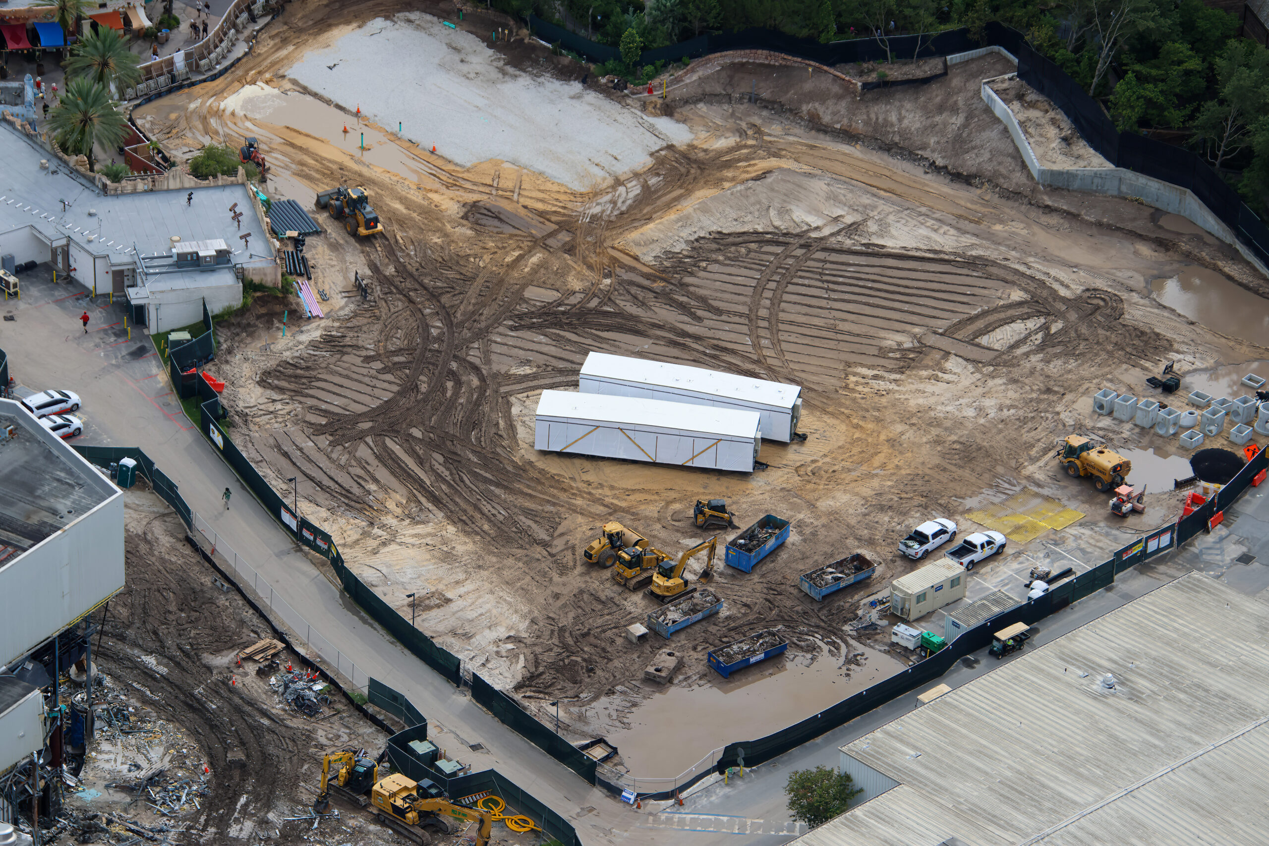 The final recognizable pieces of Poseidon’s Fury have been exposed as demolition crews tear through the former attraction’s show building at Universal Islands of Adventure.