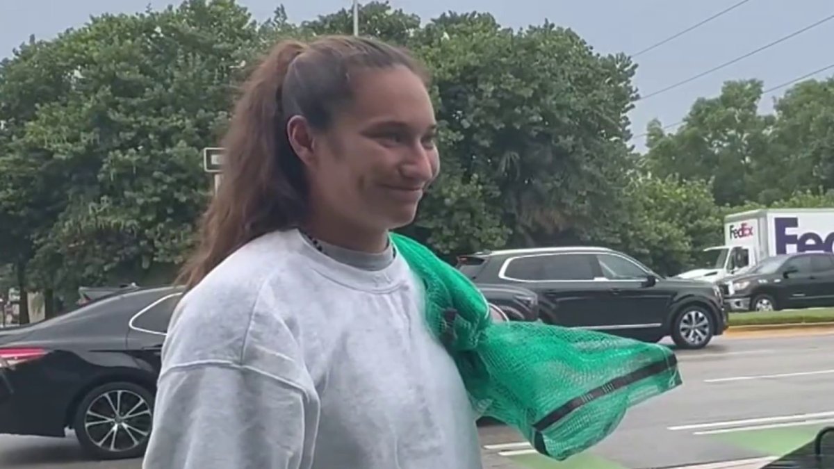 Venezuelan soccer player released from Pompano facility after being detained by ICE – NBC 6 South Florida