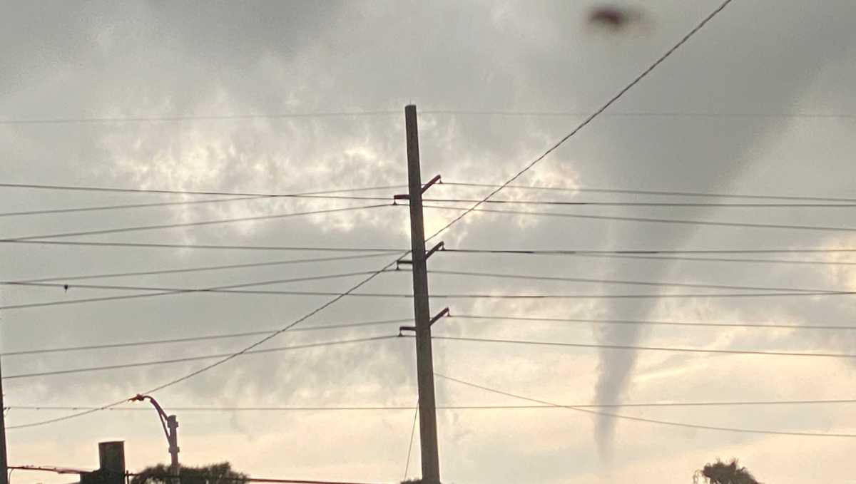 Apparent funnel cloud seen in St. Lucie County