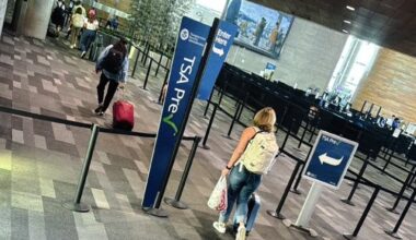 TSA union sues over airport security privatization push