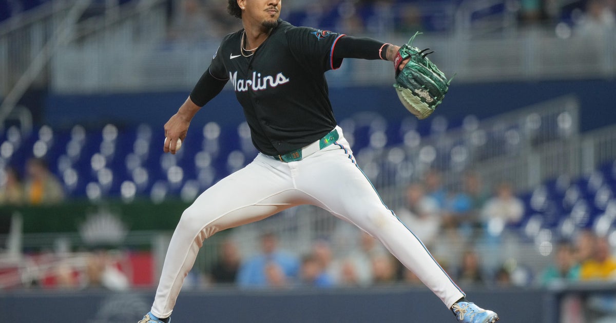 Eury Pérez throws 7 strong innings as Miami Marlins shut out Paul Skenes, Pittsburgh Pirates 2-0