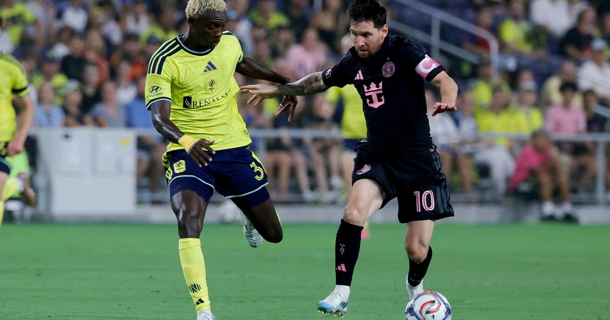 Messi's penalty kick saved as Inter Miami falls 4-1 to Nashville SC in Eastern Conference clash