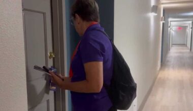 Volunteers work to boost voter turnout in Orlando’s Parramore neighborhood