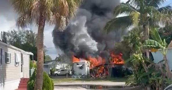 cbsmiami-ftl-mobile-home-fire-2.jpg