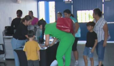 Miami-Dade Public Schools students head back to class for first day of school