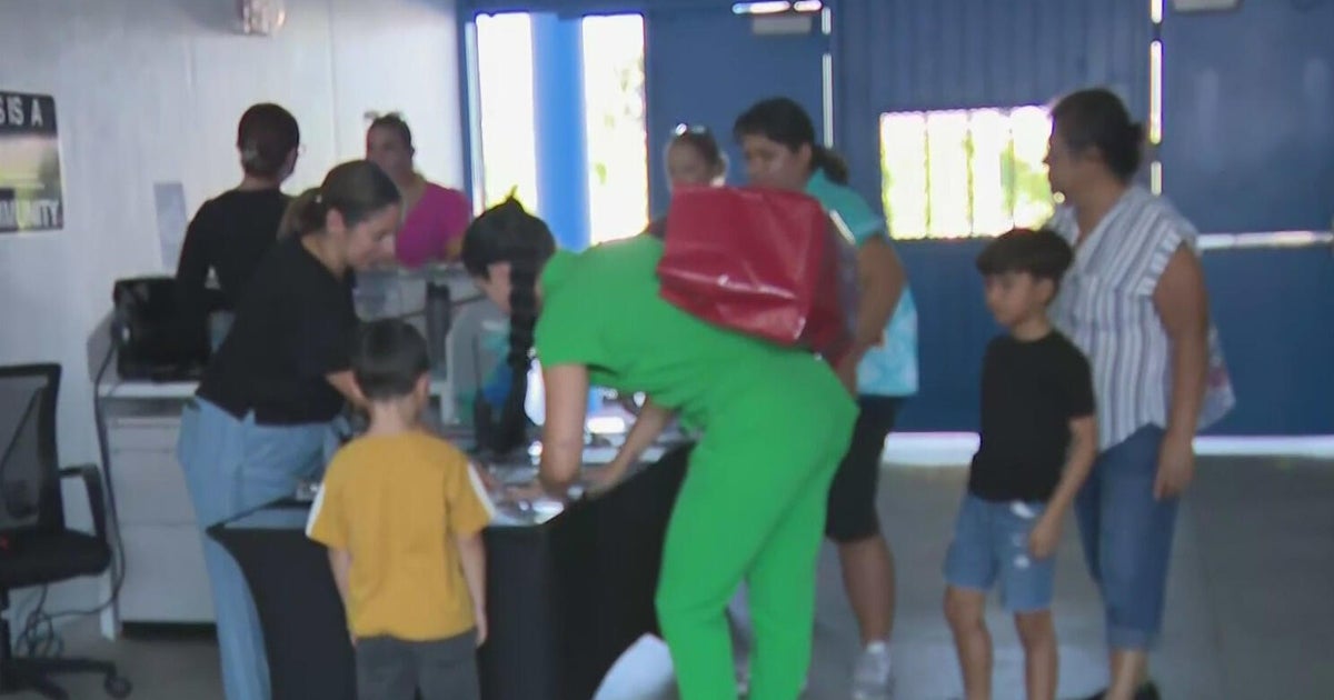 Miami-Dade Public Schools students head back to class for first day of school