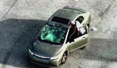 Scooter rider injured in northwest Miami-Dade crash, deputies say