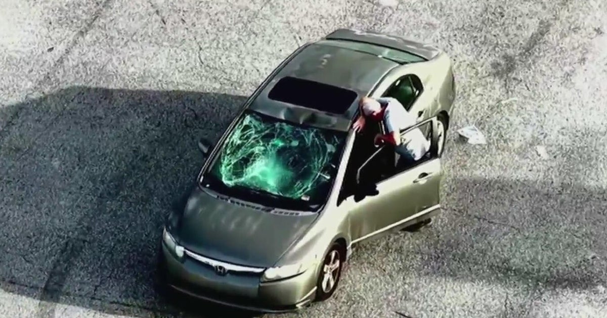 Scooter rider injured in northwest Miami-Dade crash, deputies say
