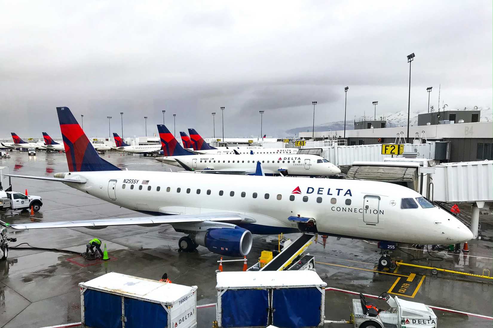 Delta Air Lines Embraer E175 at the gate