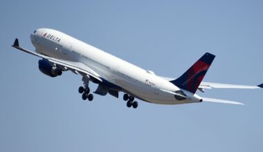 "Smoky odor" forces Delta flight to Florida to return to Atlanta airport, airline says